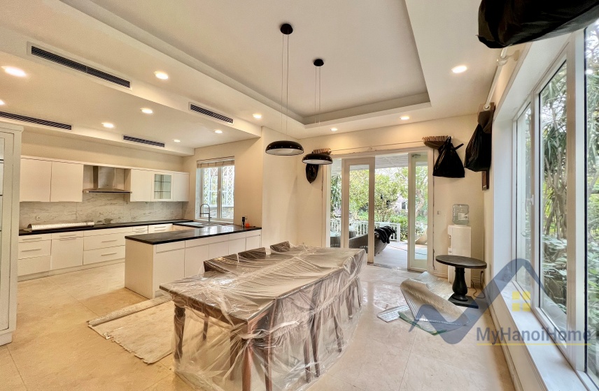 Biệt thự Vinhome Riverside full nội thất đơn lập cần cho thuê 4