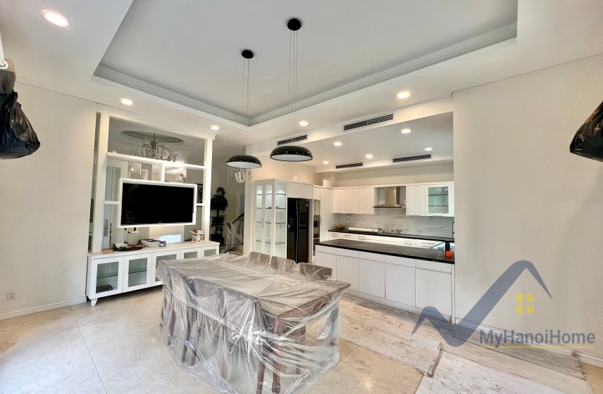 Biệt thự Vinhome Riverside full nội thất đơn lập cần cho thuê 6