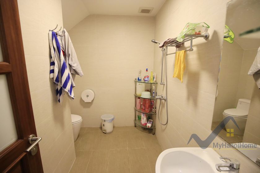 Biệt thự Vinhomes Harmony cho thuê full đồ, có thang máy 10