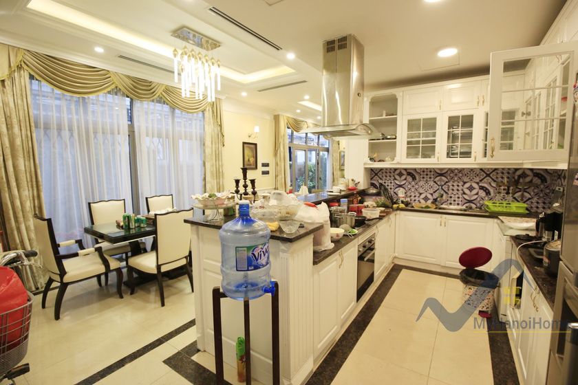 Biệt thự Vinhomes Harmony cho thuê full đồ, có thang máy 7