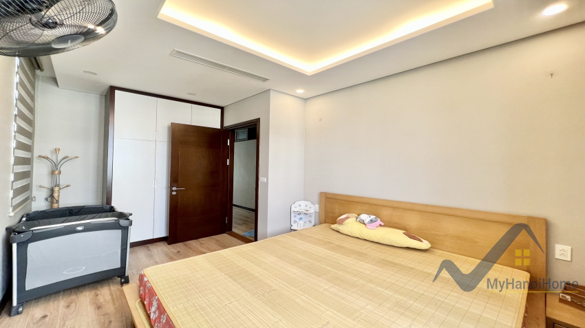 Biệt thự Vinhomes Harmony gần Vinschool cho thuê có thang máy 13