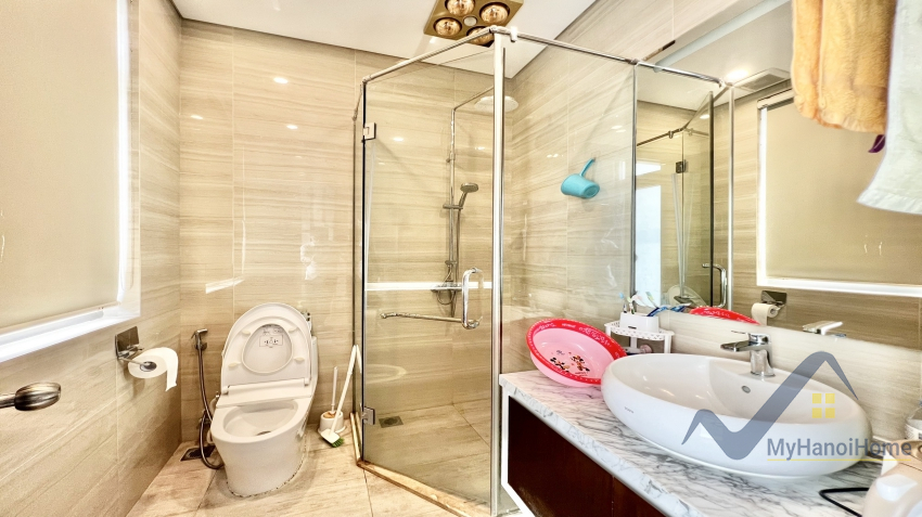 Biệt thự Vinhomes Harmony gần Vinschool cho thuê có thang máy 15