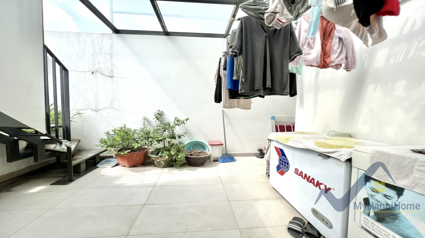 Biệt thự Vinhomes Harmony gần Vinschool cho thuê có thang máy 17