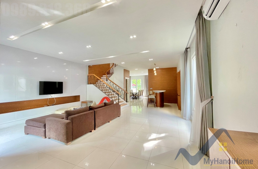 Biệt thự Vinhomes Riverside cho thuê, căn song lập full đồ 1