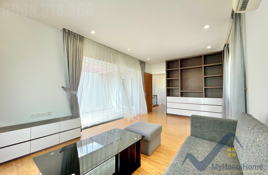 Biệt thự Vinhomes Riverside cho thuê, căn song lập full đồ 18