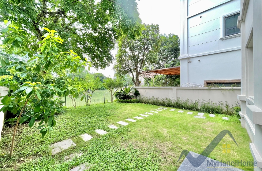 Biệt thự Vinhomes Riverside cho thuê, căn song lập full đồ 5