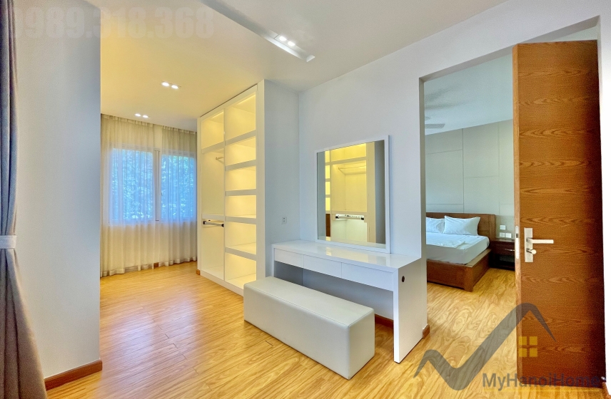 Biệt thự Vinhomes Riverside cho thuê, căn song lập full đồ 8