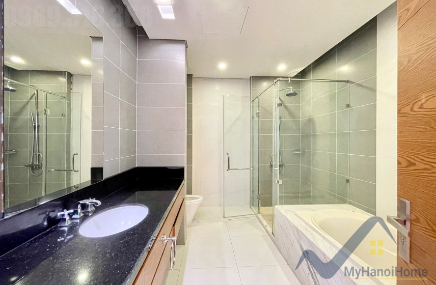 Biệt thự Vinhomes Riverside cho thuê, căn song lập full đồ 9