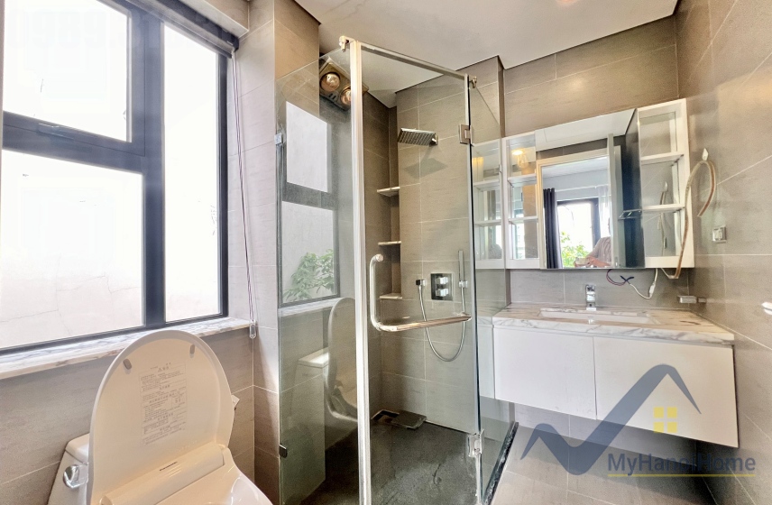 Biệt thự Vinhomes Riverside cho thuê căn song lập, gần sân Golf 15