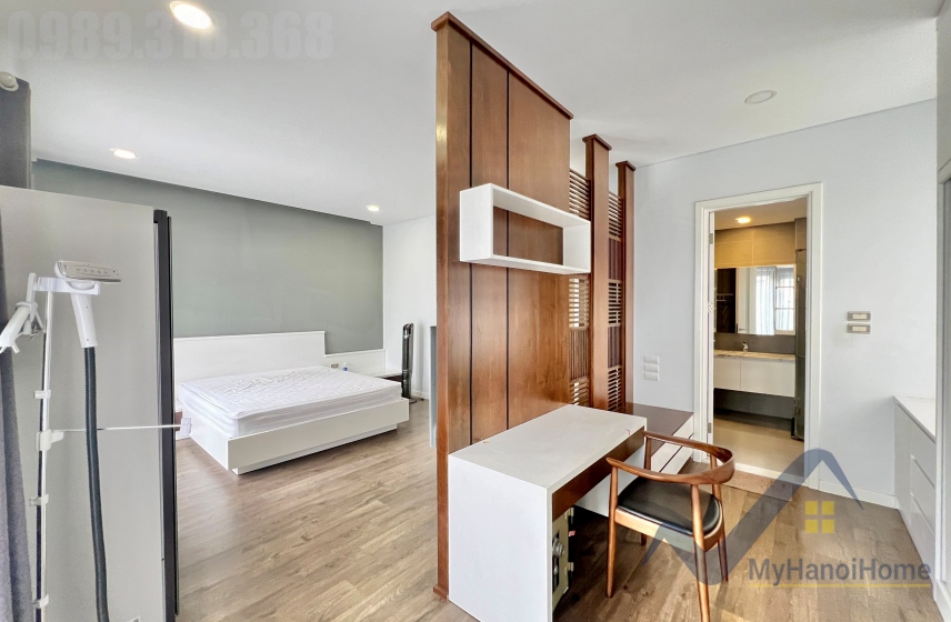 Biệt thự Vinhomes Riverside cho thuê căn song lập, gần sân Golf 18