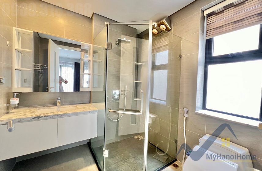 Biệt thự Vinhomes Riverside cho thuê căn song lập, gần sân Golf 19