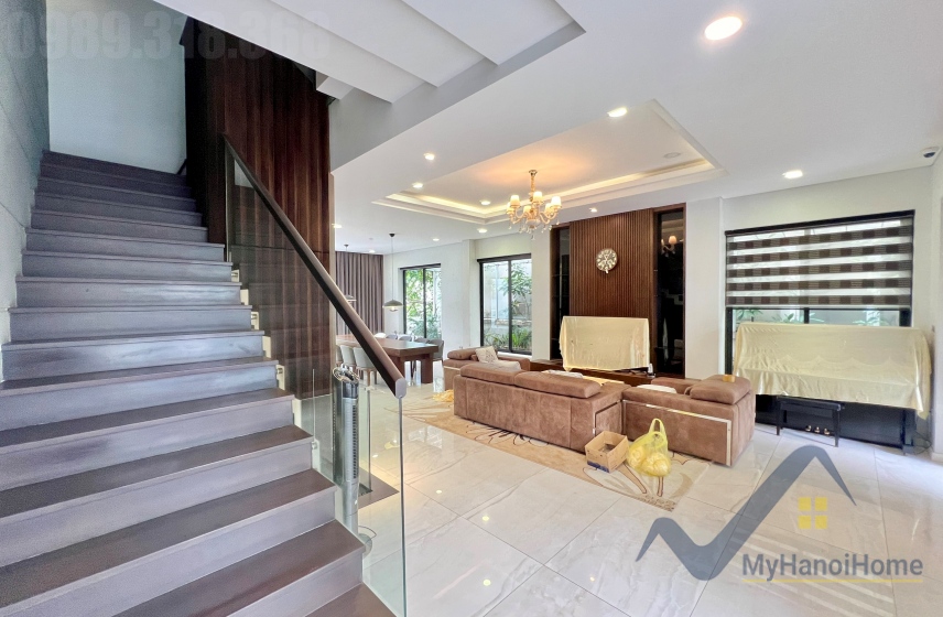 Biệt thự Vinhomes Riverside cho thuê căn song lập, gần sân Golf 2