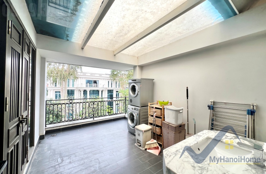 Biệt thự Vinhomes Riverside cho thuê căn song lập, gần sân Golf 23
