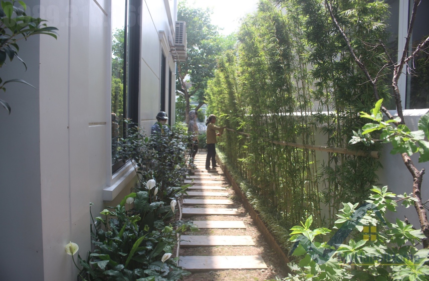Biệt thự Vinhomes Riverside cho thuê căn song lập, gần sân Golf 26