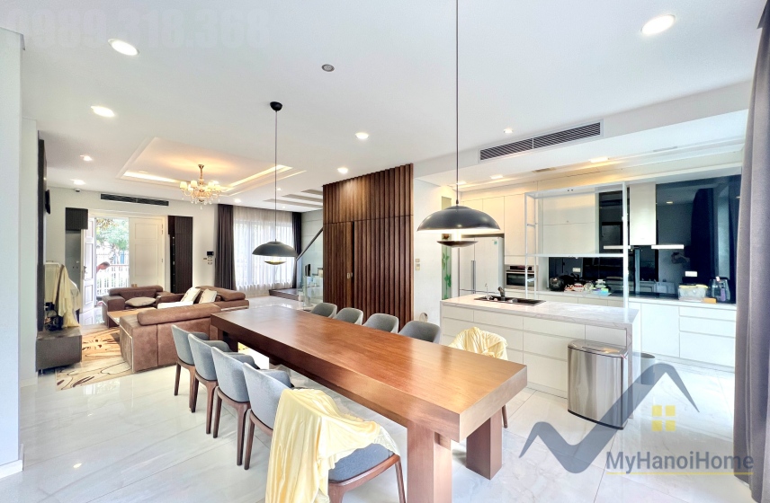 Biệt thự Vinhomes Riverside cho thuê căn song lập, gần sân Golf 5