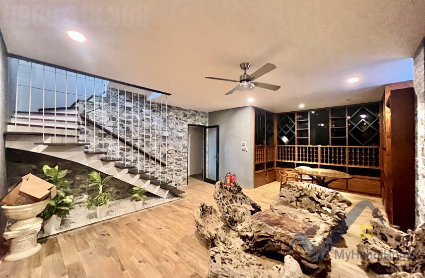 Biệt thự Vinhomes Riverside cho thuê căn song lập, gần sân Golf 8
