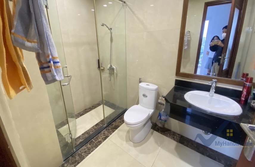 Biệt thự Vinhomes Riverside cho thuê, có tầng hầm và sân vườn 15