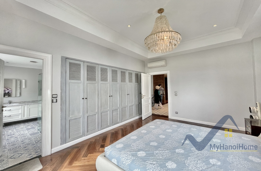 Biệt thự Vinhomes Riverside cho thuê đầy đủ nội thất, gần BIS 18