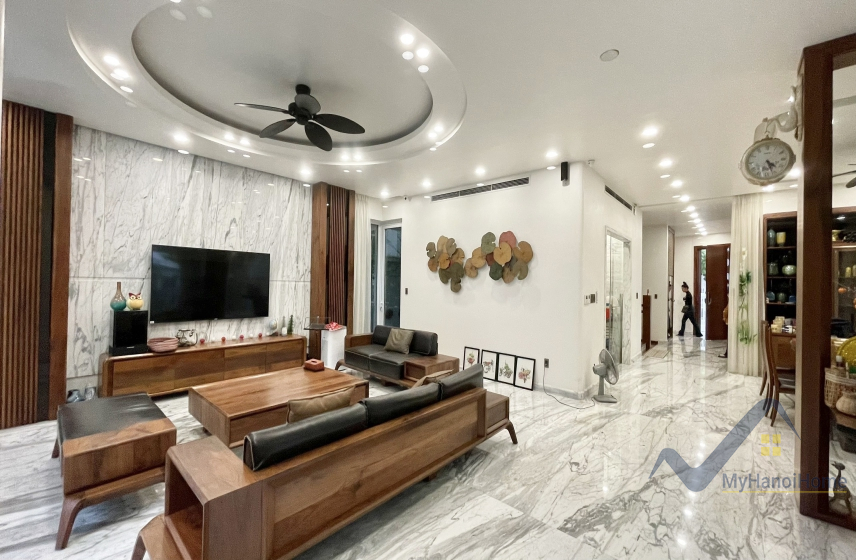 Biệt thự Vinhomes Riverside cho thuê đơn lập, đã thiết kế mới 1