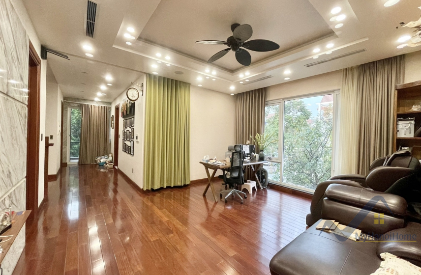 Biệt thự Vinhomes Riverside cho thuê đơn lập, đã thiết kế mới 9