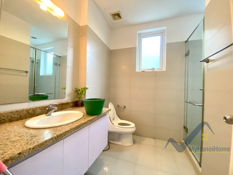 Biệt thự Vinhomes Riverside cho thuê đủ đồ 5PN 12
