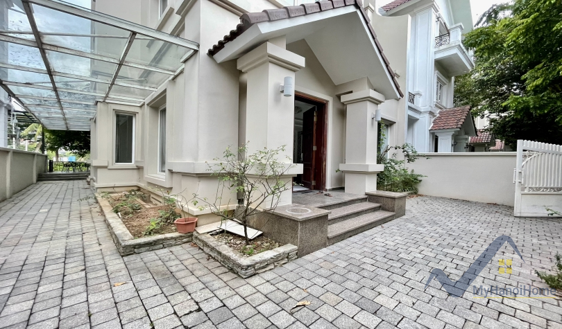 Biệt thự Vinhomes Riverside cho thuê hướng Tây Bắc 5