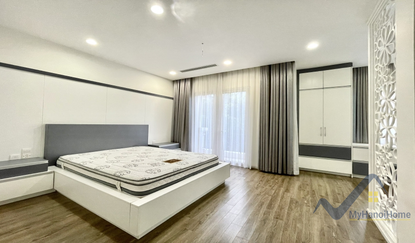 Biệt thự Vinhomes Riverside cho thuê hướng Tây Bắc 8