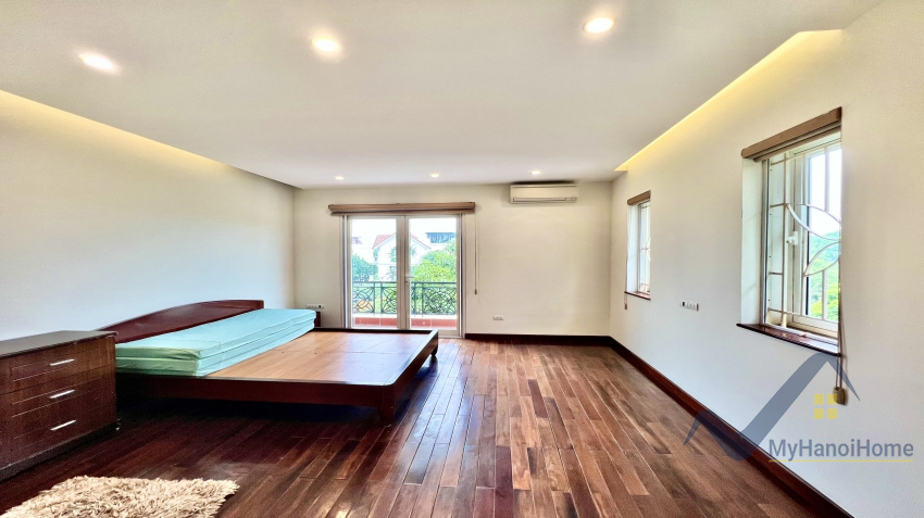 Biệt thự Vinhomes Riverside song lập gần BIS cho thuê ngay 12