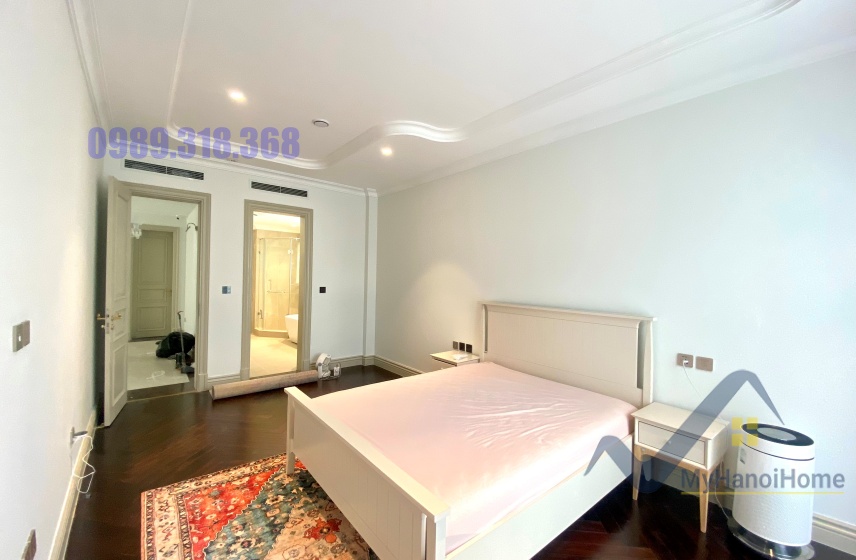 Cần bán biệt thự Vinhomes Riverside đơn lập, có thang máy 14