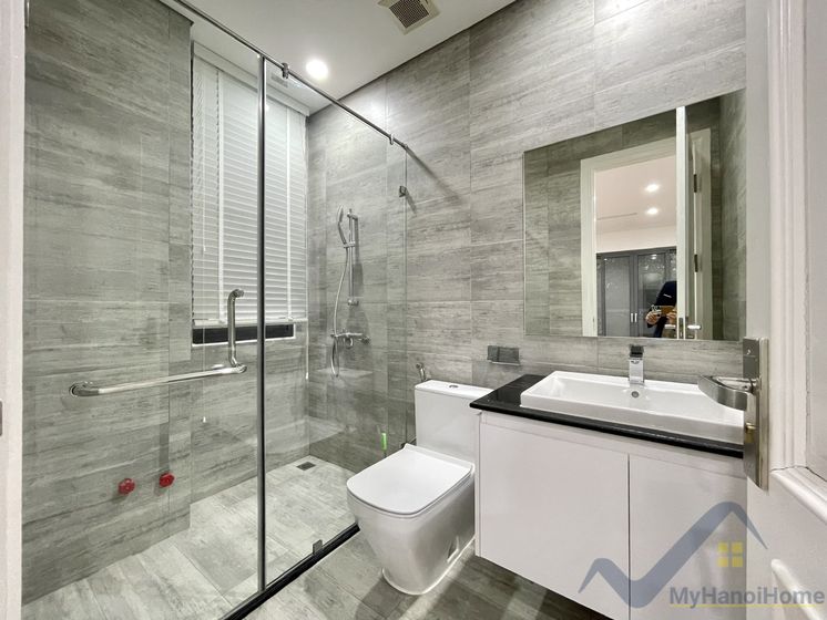 Căn biệt thự đơn lập cho thuê tại Vinhome Riverside đủ đồ 16