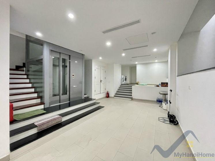 Căn biệt thự đơn lập cho thuê tại Vinhome Riverside đủ đồ 9