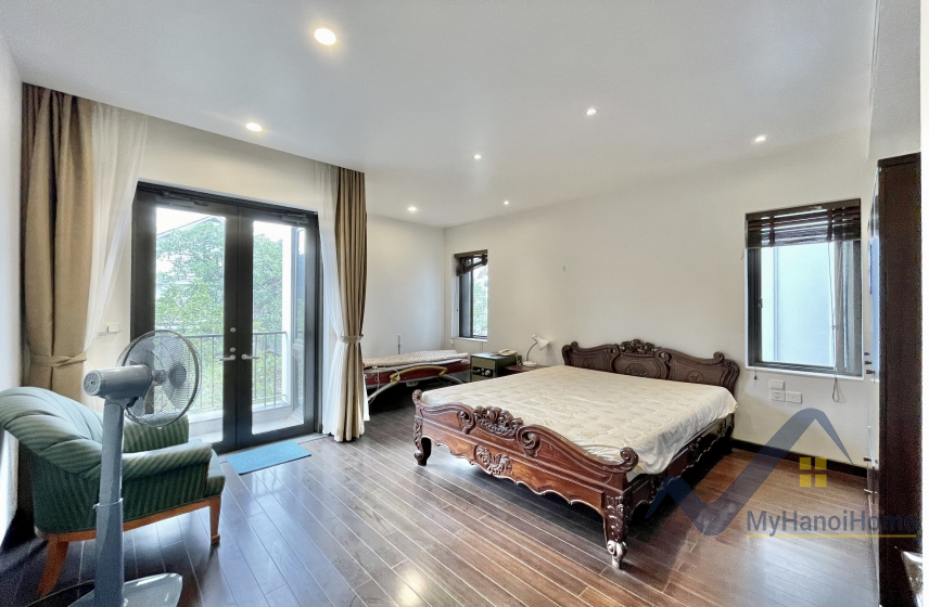 Cần cho thuê biệt thự đơn lập Vinhomes Riverside đầy đủ nội thất 14