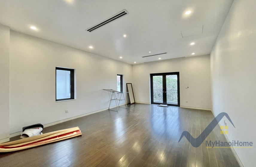 Cần cho thuê biệt thự đơn lập Vinhomes Riverside đầy đủ nội thất 17