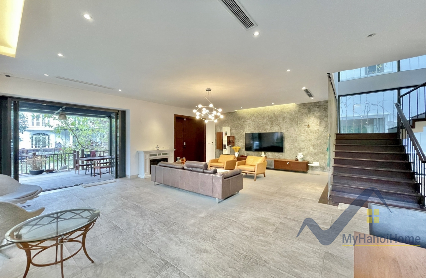 Cần cho thuê biệt thự đơn lập Vinhomes Riverside đầy đủ nội thất 2