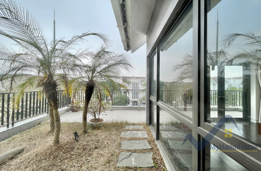 Cần cho thuê biệt thự đơn lập Vinhomes Riverside đầy đủ nội thất 21