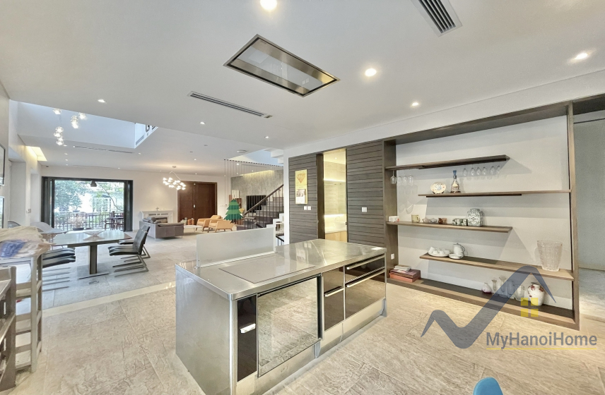 Cần cho thuê biệt thự đơn lập Vinhomes Riverside đầy đủ nội thất 4