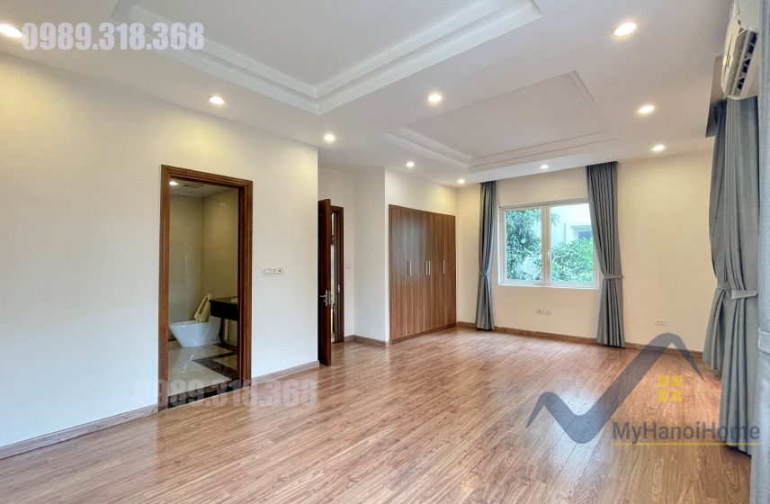 Cần cho thuê biệt thự song lập Vinhomes Riverside không đồ 4PN 10