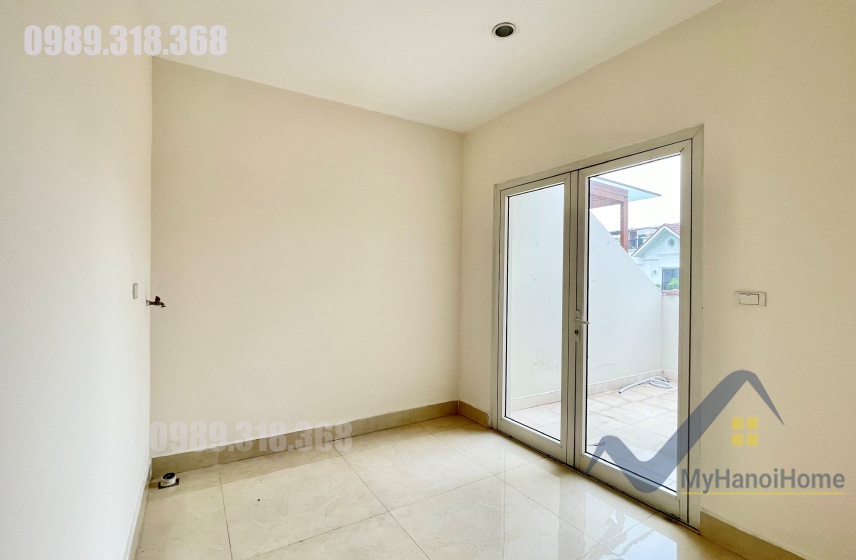 Cần cho thuê biệt thự song lập Vinhomes Riverside không đồ 4PN 14