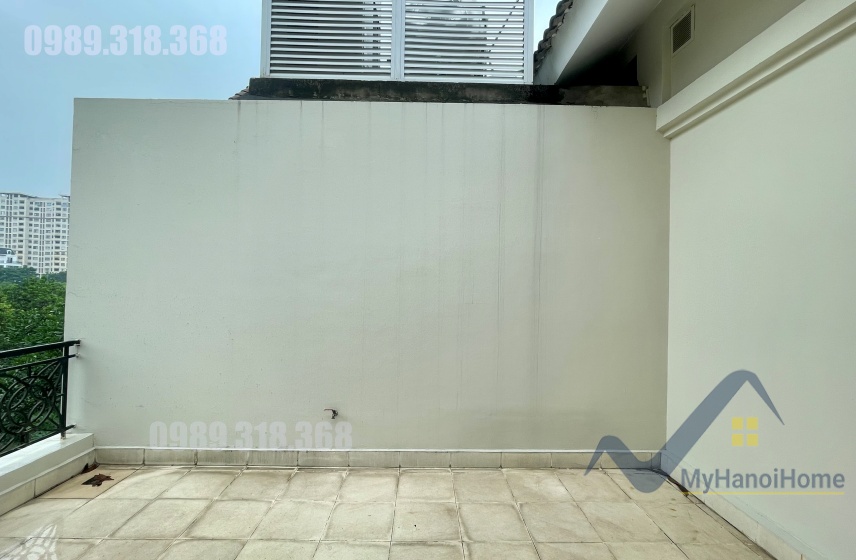 Cần cho thuê biệt thự song lập Vinhomes Riverside không đồ 4PN 15
