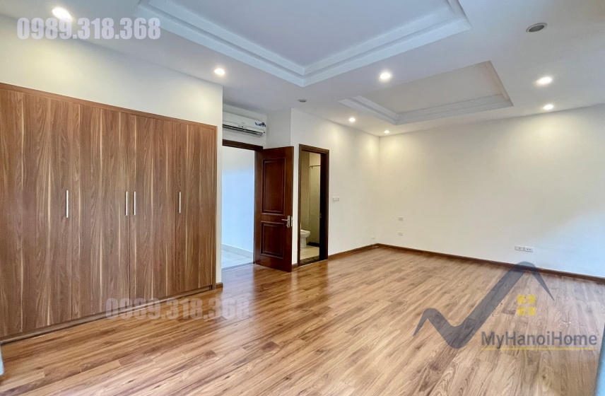 Cần cho thuê biệt thự song lập Vinhomes Riverside không đồ 4PN 7