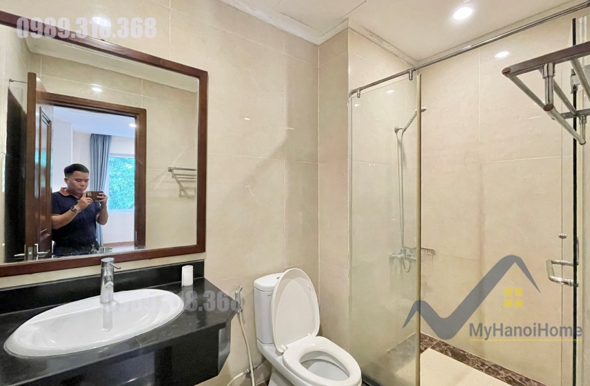 Cần cho thuê biệt thự song lập Vinhomes Riverside không đồ 4PN 8