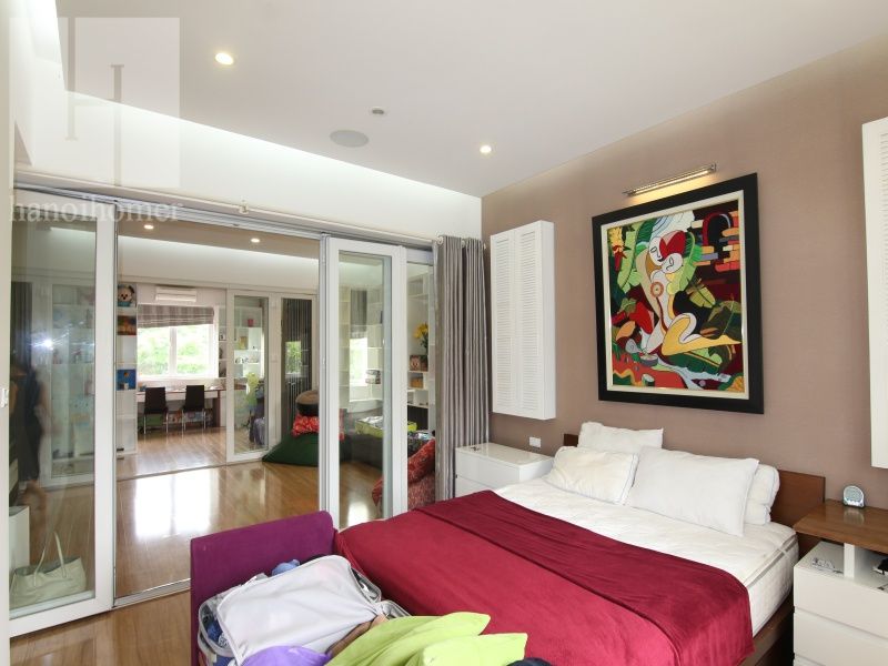 Cần cho thuê biệt thự Vinhome Riverside gần Almaz đủ đồ 10
