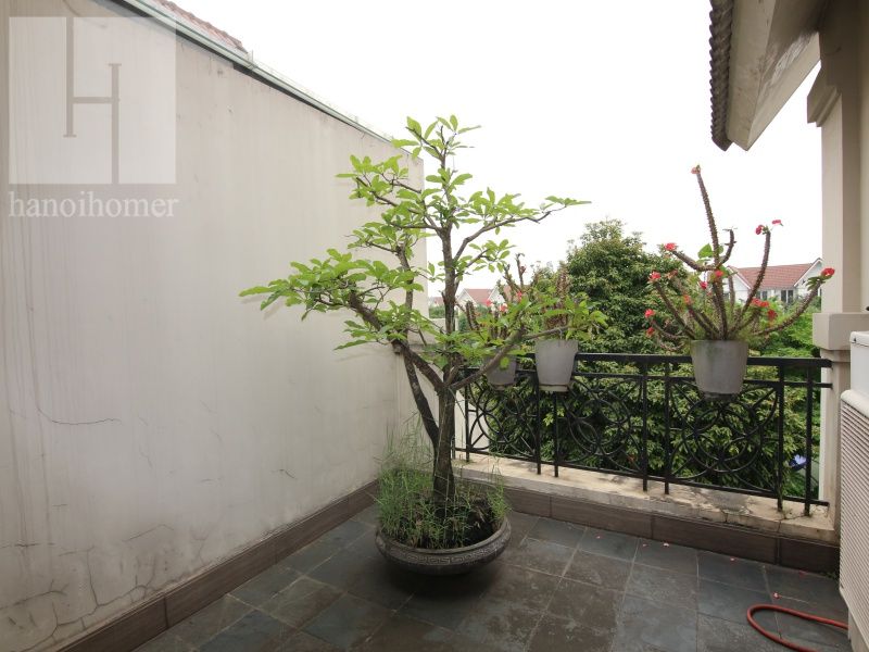 Cần cho thuê biệt thự Vinhome Riverside gần Almaz đủ đồ 17
