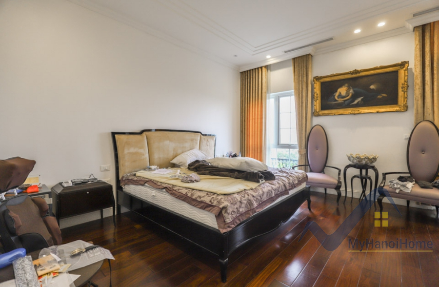 Cần cho thuê biệt thự Vinhomes Riverside, có thang máy full nội thất 10