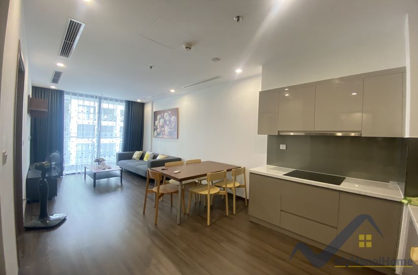 Căn hộ 2PN 2WC cho thuê Vinhomes Symphony Long Biên 3