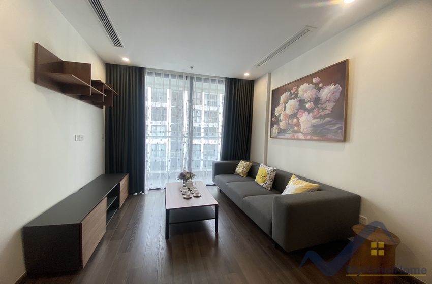 Căn hộ 2PN 2WC cho thuê Vinhomes Symphony Long Biên 5