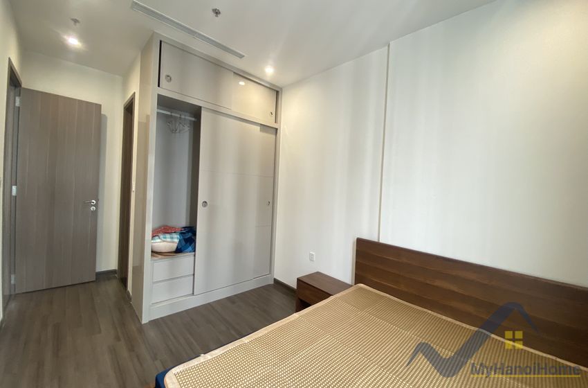 Căn hộ 2PN 2WC cho thuê Vinhomes Symphony Long Biên 9