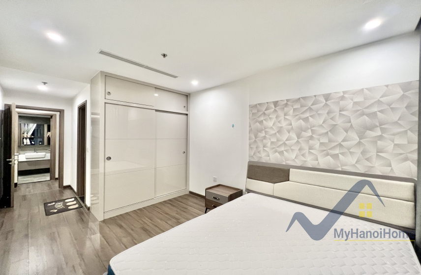 Căn hộ 2PN 2WC chung cư Vinhomes Symphony Long Bien cho thuê 7