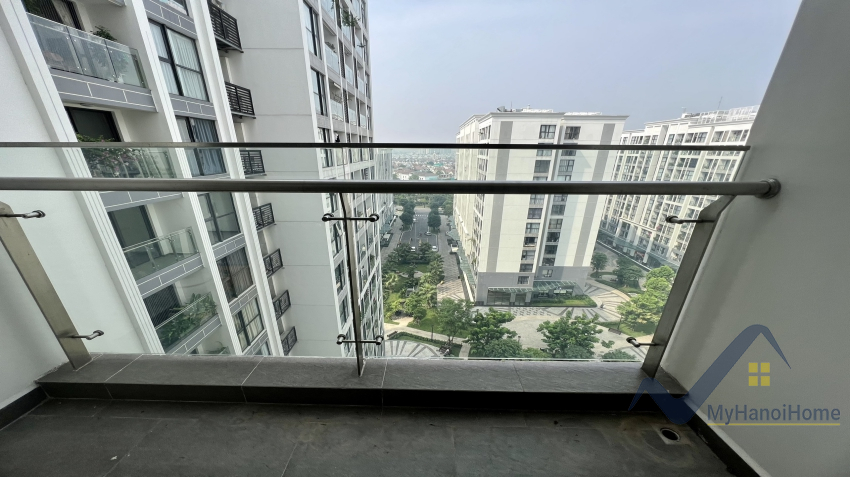 Căn hộ 2PN 2WC tại CC Vinhomes Symphony cho thuê đủ đồ 5