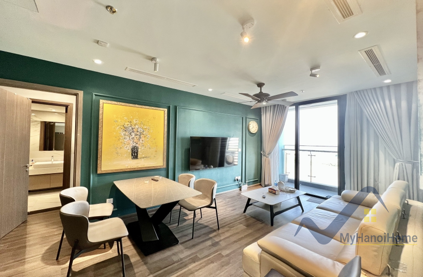 Căn hộ 3PN 2WC tại Vinhomes Symphony cho thuê 2